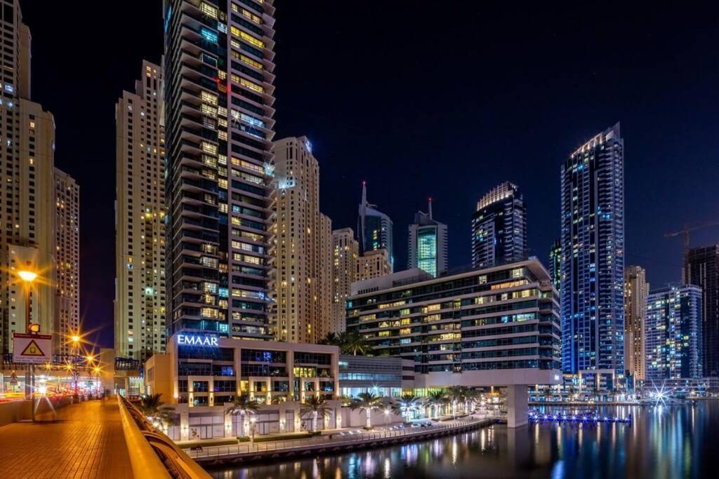 Frank Porter - Marina Quays Dubai Eksteriør bilde